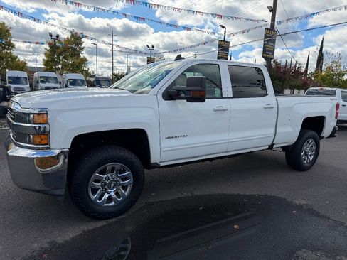 Used 2016 Chevrolet Silverado 3500 LT image 4