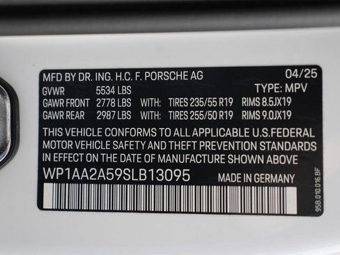 Used 2025 Porsche Macan image 19