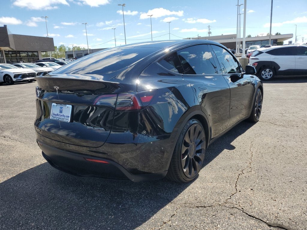 Used 2024 Tesla Model Y Performance AWD/4WD image 4