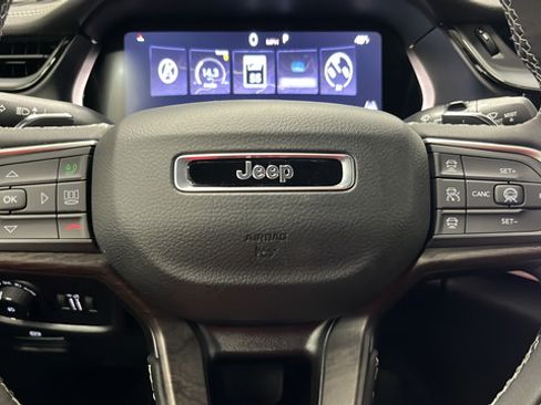 New 2026 Jeep Grand Cherokee L Limited w/ Limited Altitude Package AWD/4WD image 16