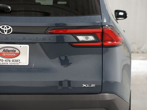 Certified 2024 Toyota Grand Highlander FWD image 10