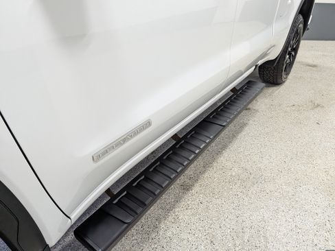 Used 2026 GMC Sierra 1500 Elevation AWD/4WD image 9