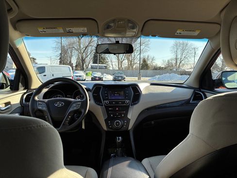 Used 2017 Hyundai Santa Fe Sport image 3