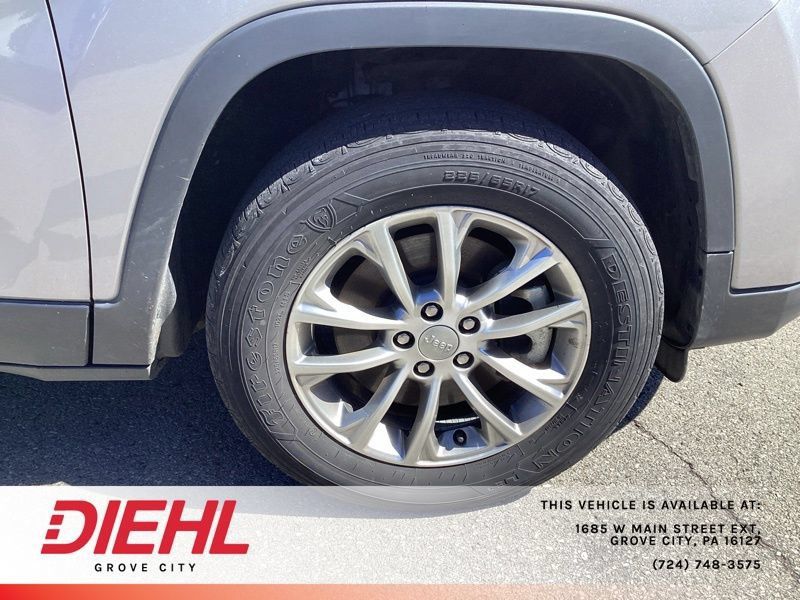 Used 2022 Jeep Cherokee Latitude Lux AWD/4WD image 9