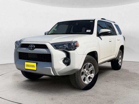 Used 2022 Toyota 4Runner SR5 Premium w/ Moonroof Package AWD/4WD image 1