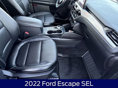 Used 2022 Ford Escape SEL image 12