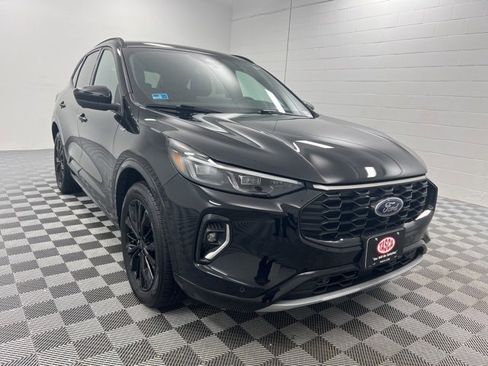 Used 2023 Ford Escape ST-Line Elite image 1