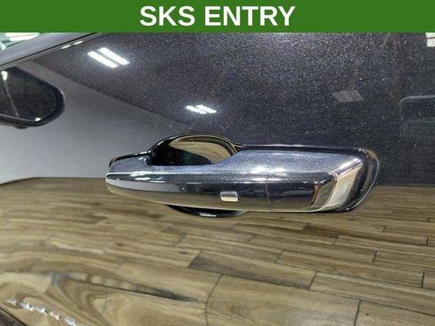 Used 2025 Chevrolet Traverse High Country w/ LPO, Floor Liner Package AWD/4WD image 15
