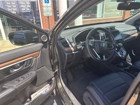 Used 2019 Honda CR-V Touring image 10