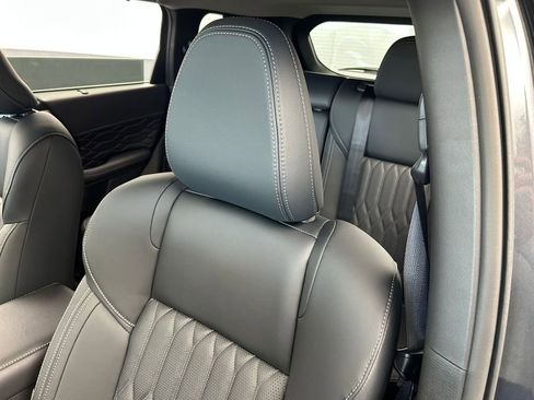 New 2026 Mitsubishi Outlander SEL FWD image 16