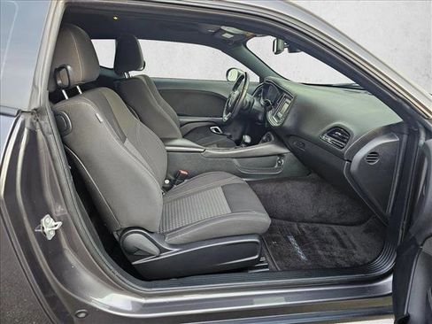 Used 2017 Dodge Challenger SXT w/ Blacktop Package image 10