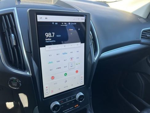 Certified 2024 Ford Edge Titanium image 15