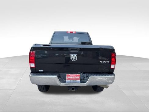 Used 2016 RAM 2500 Tradesman w/ Chrome Appearance Group AWD/4WD image 4
