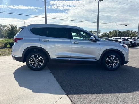 Used 2020 Hyundai Santa Fe SEL w/ Convenience Package FWD image 4