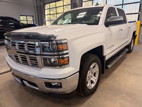 Used 2015 Chevrolet Silverado 1500 LTZ Z71 w/ LTZ Plus Package AWD/4WD image 4