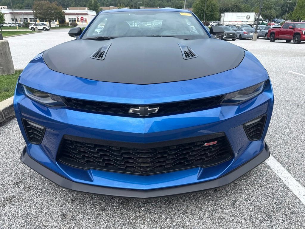 Used 2018 Chevrolet Camaro SS RWD image 2