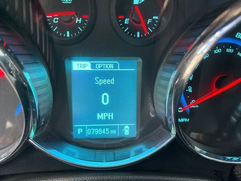 Used 2016 Chevrolet Cruze LT image 17