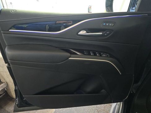 Used 2023 Cadillac Escalade Sport image 17