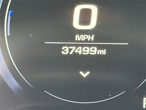 Used 2020 Chevrolet Camaro ZL1 image 24