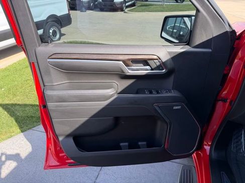 Used 2022 GMC Sierra 1500 Elevation w/ Preferred Package image 8