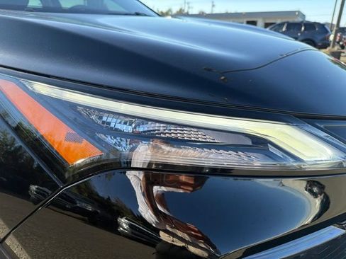 Used 2025 Nissan Rogue SV AWD/4WD image 9