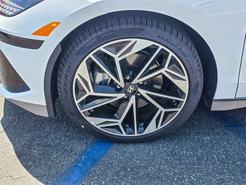 New 2025 Hyundai Ioniq 6 SEL image 9