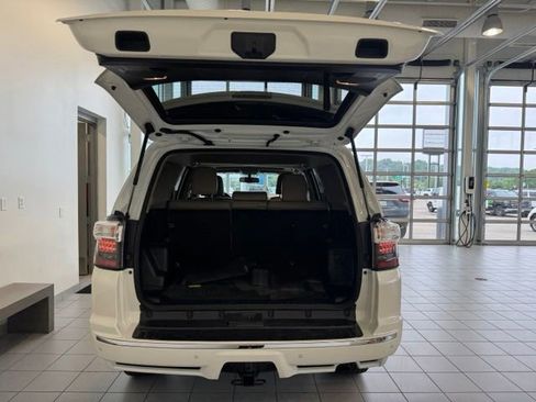 Used 2018 Toyota 4Runner Limited AWD/4WD image 35