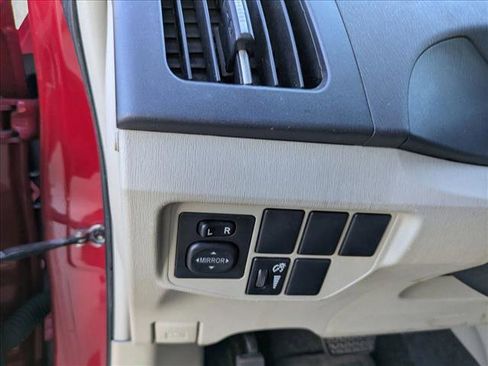 Used 2015 Toyota Prius Two image 13