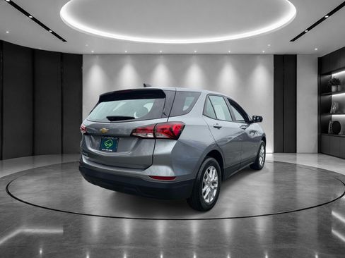 Used 2023 Chevrolet Equinox LS FWD image 5