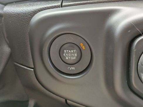 Used 2019 Jeep Wrangler Unlimited Sport S AWD/4WD image 26