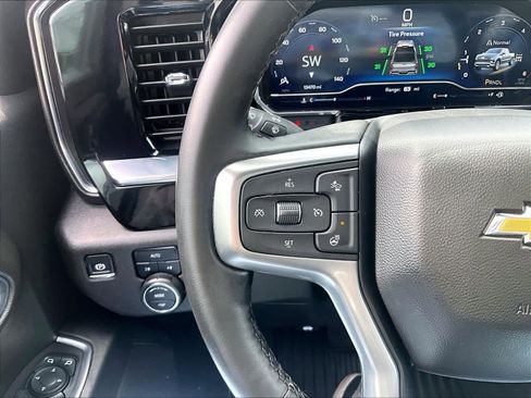 Used 2024 Chevrolet Silverado 1500 LT image 23