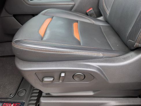 Used 2024 GMC Sierra 2500 AT4 w/ AT4 Premium Plus Package image 15