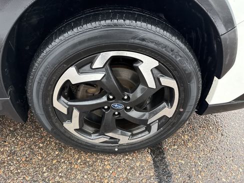 Used 2023 Subaru Crosstrek 2.5i Limited image 5