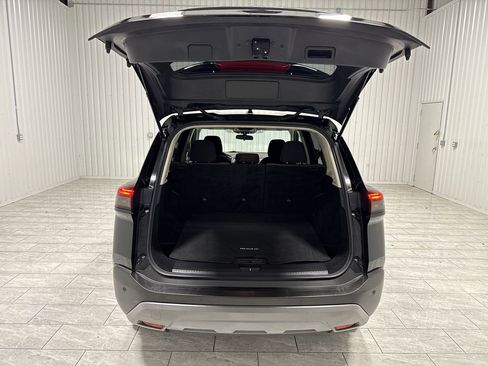 Used 2023 Nissan Rogue SV image 27