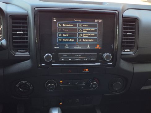 Used 2022 Nissan Frontier S w/ Technology Package image 18