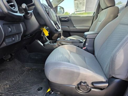 Used 2023 Toyota Tacoma SR w/ SR Convenience Package image 9