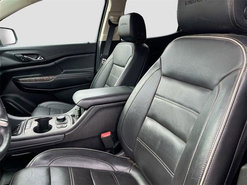 Used 2022 GMC Acadia Denali w/ Denali Ultimate Package image 22