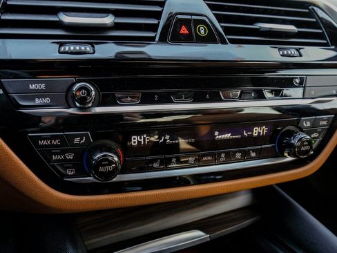 Used 2023 BMW 530i xDrive w/ Executive Package image 33