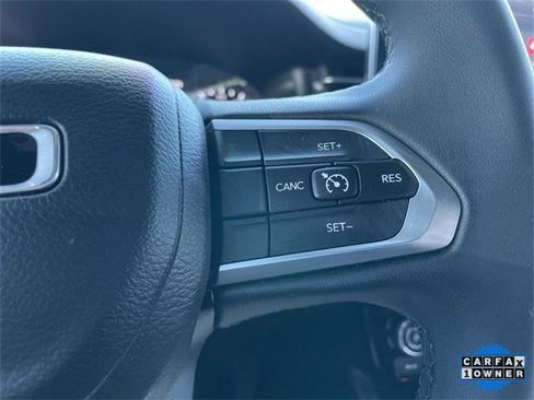 Used 2024 Jeep Compass Latitude image 42