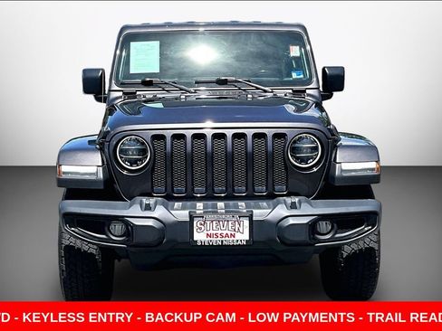 Used 2021 Jeep Wrangler Unlimited Sahara AWD/4WD image 2