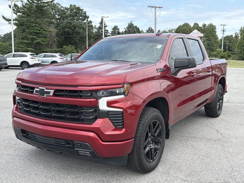 Used 2025 Chevrolet Silverado 1500 RST AWD/4WD image 12