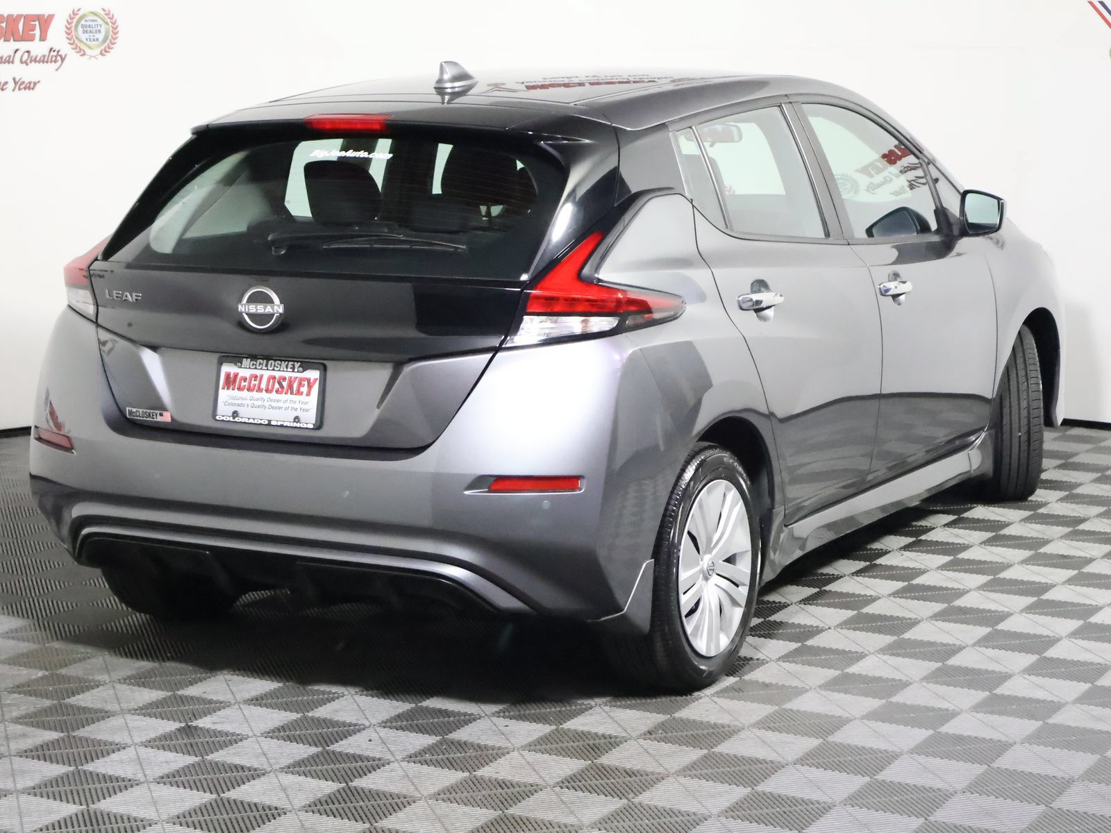 Used 2025 Nissan Leaf S FWD image 5