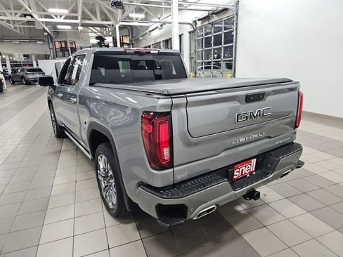 Used 2024 GMC Sierra 1500 Denali Ultimate image 3