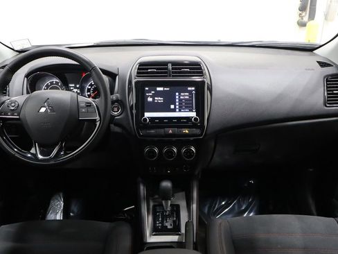 Used 2024 Mitsubishi Outlander Sport ES image 27