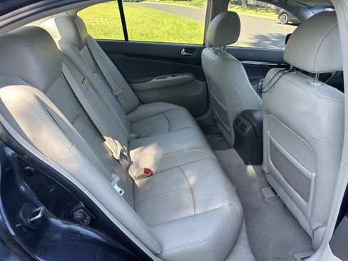 Used 2011 INFINITI G37 x Sedan w/ Premium Pkg AWD/4WD image 11