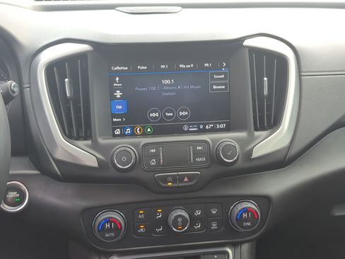 Used 2022 GMC Terrain SLT w/ Infotainment Package II image 28