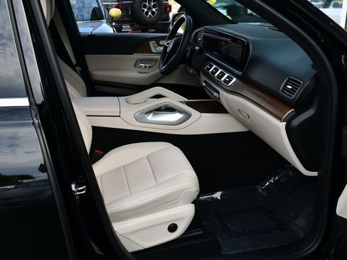 Used 2024 Mercedes-Benz GLE 450 4MATIC image 46