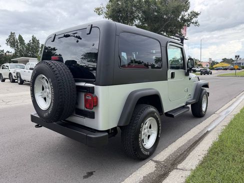 Used 2005 Jeep Wrangler Unlimited w/ Security Group AWD/4WD image 4