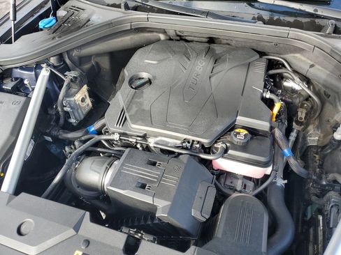 Used 2023 Genesis GV70 2.5T w/ Advanced Package image 12