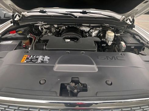 Used 2017 GMC Yukon Denali w/ Open Road Package image 13